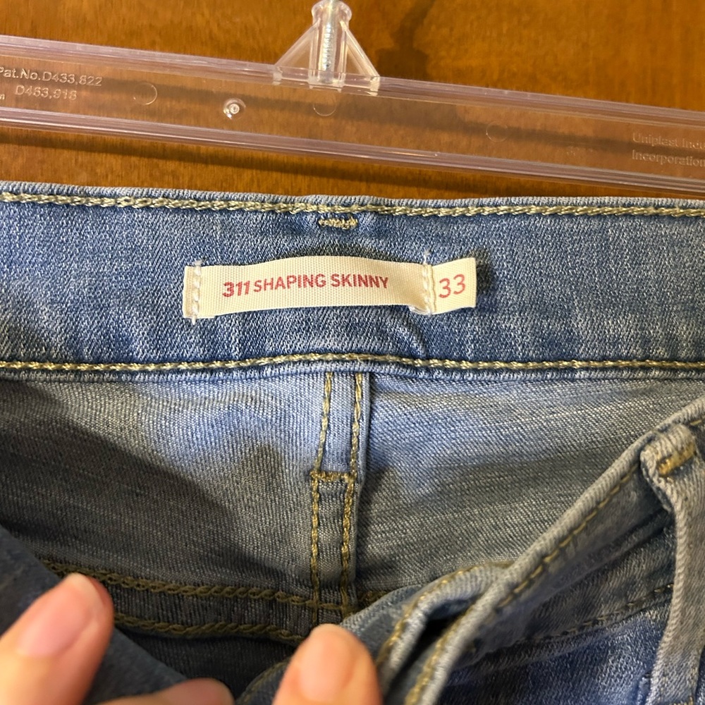 Levi’s 311 Shaping Skinny Jeans - Picture 7 of 7